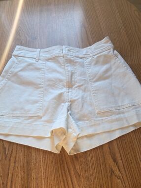 H&M Cream High-Waist Cotton Patch-Pocket Shorts